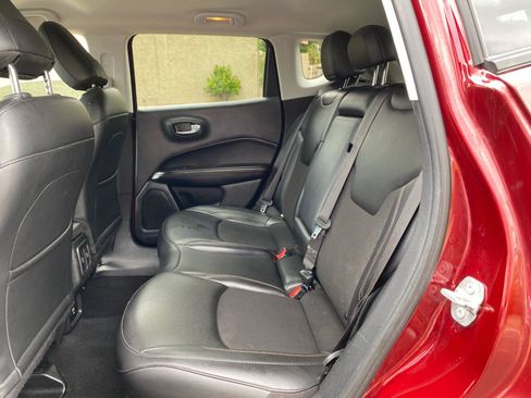 Used 2021 Jeep Compass Latitude FWD image 39