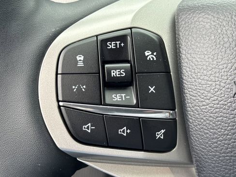 New 2026 Ford Explorer Active w/ Active Comfort Package RWD image 25