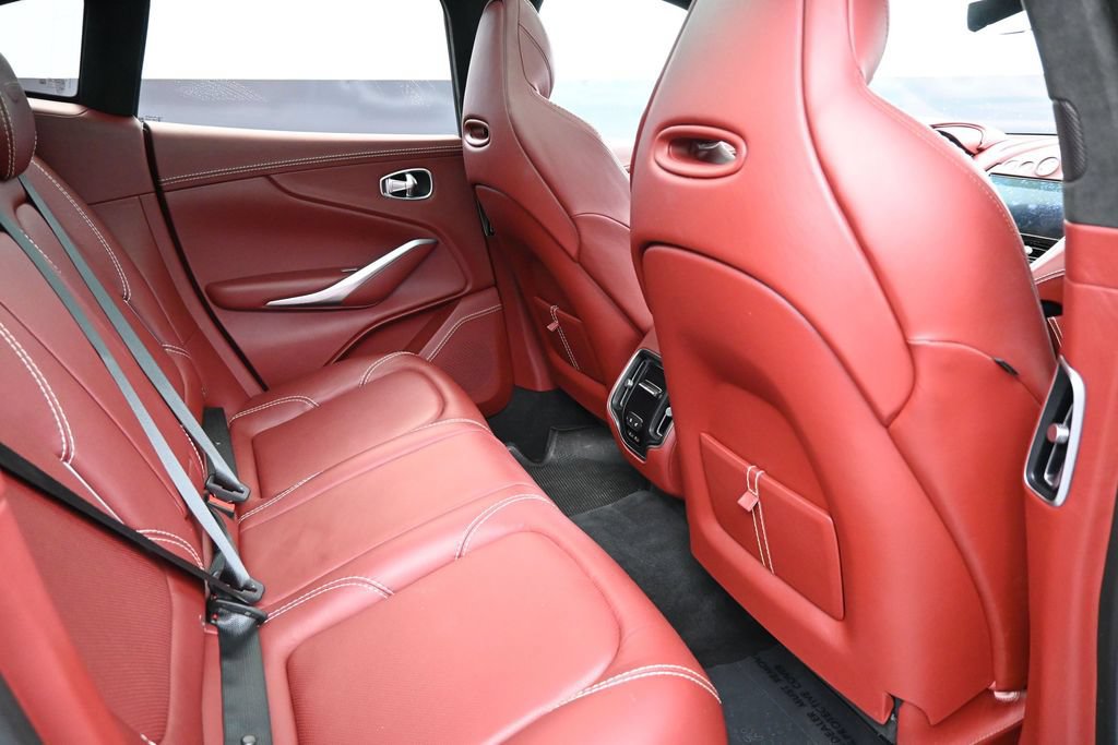Used 2021 Aston Martin DBX AWD/4WD image 20