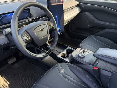 Used 2023 Ford Mustang Mach-E Premium image 10