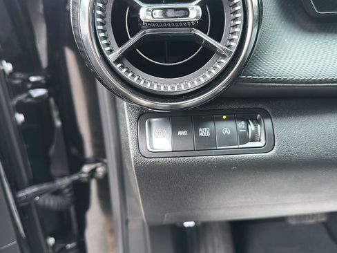 Used 2025 Chevrolet Equinox LT image 24