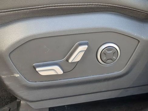 Used 2025 Hyundai Santa Fe Limited FWD image 24