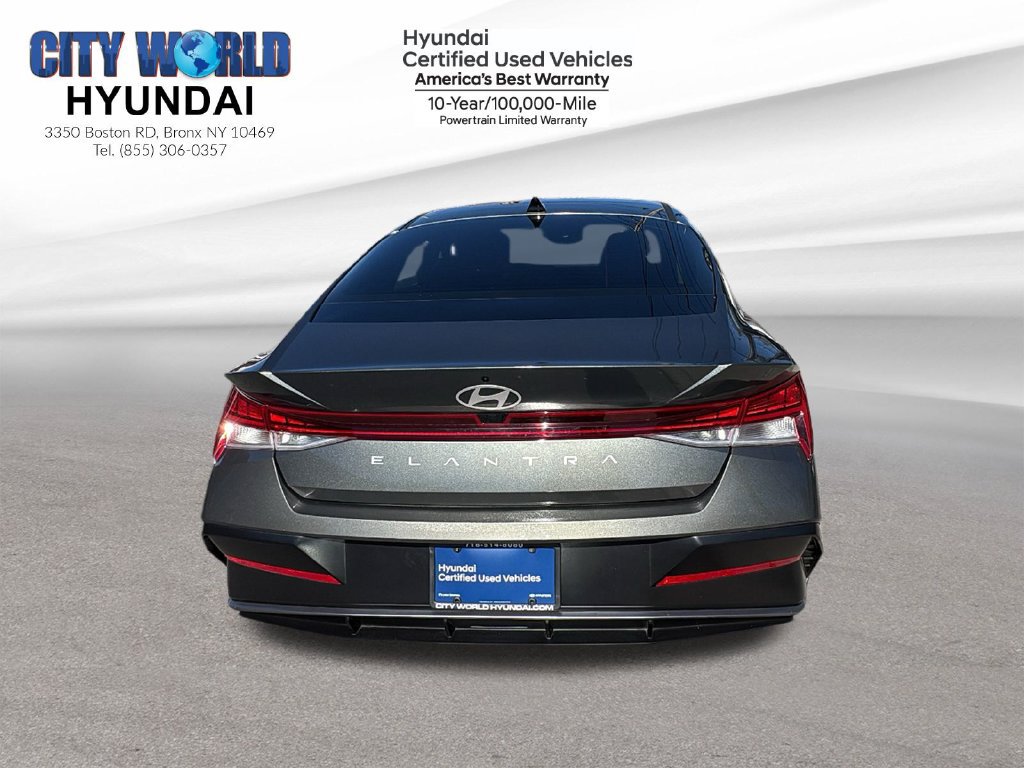 Used 2024 Hyundai Elantra SEL w/ Convenience Package FWD image 4