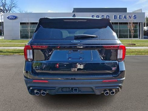 Used 2025 Ford Explorer ST AWD/4WD image 6