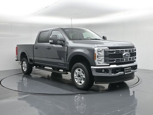 New 2026 Ford F250 XLT w/ FX4 Off-Road Package image 56