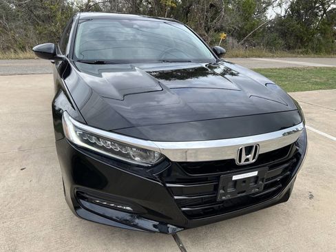 Used 2018 Honda Accord EX-L image 2