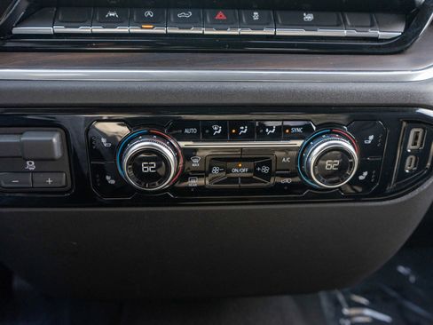 Used 2025 GMC Sierra 1500 SLT image 20