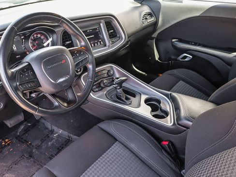 Used 2022 Dodge Challenger SXT RWD image 15
