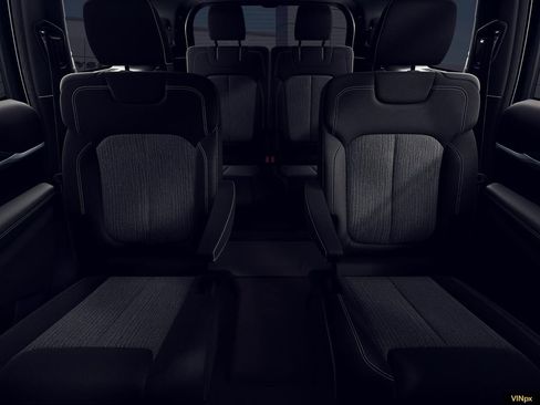 New 2026 Jeep Grand Cherokee L 4WD image 17