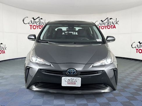 Used 2021 Toyota Prius LE image 2