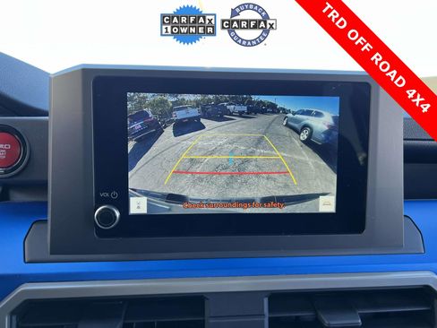 Used 2024 Toyota Tacoma TRD Off-Road image 8