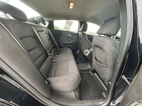 Used 2020 Chevrolet Malibu LT FWD image 28
