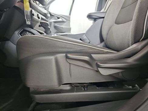 Used 2021 Chevrolet TrailBlazer LS image 34