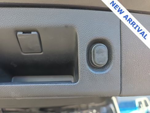 Used 2016 GMC Yukon XL Denali w/ Open Road Package image 43