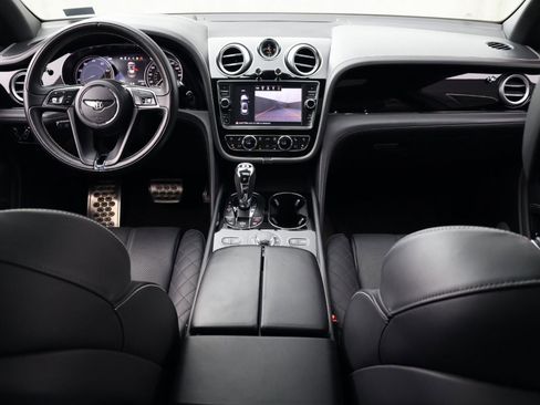 Certified 2018 Bentley Bentayga AWD/4WD image 5