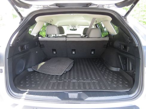 Used 2020 Subaru Outback Limited AWD/4WD image 17