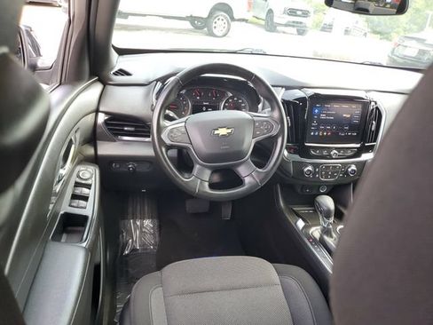Used 2023 Chevrolet Traverse LT FWD image 13