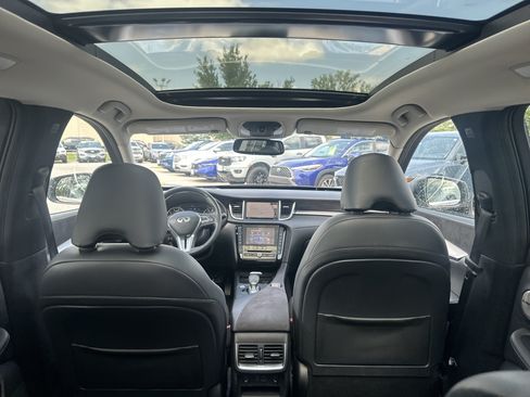 Used 2022 INFINITI QX50 Sensory AWD/4WD image 3