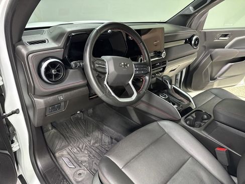 Used 2023 Chevrolet Colorado Z71 w/ Z71 Convenience Package 2 image 11