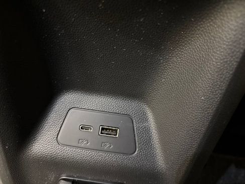Used 2025 Buick Envision Avenir AWD/4WD image 22