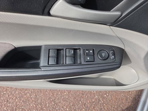 Used 2012 Honda Accord LX image 25