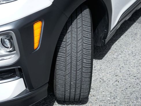 Used 2021 Hyundai Kona Limited FWD image 43