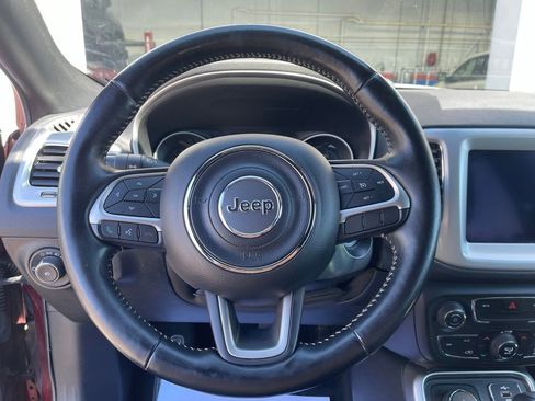 Used 2021 Jeep Compass Latitude w/ Sun and Sound Group AWD/4WD image 13