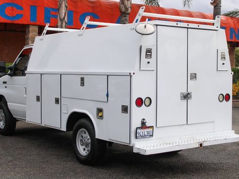 Used 2014 Ford E-350 and Econoline 350 Super Duty w/ Power Windows & Locks Group image 6