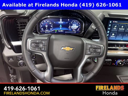 Used 2025 Chevrolet Silverado 1500 LT image 25