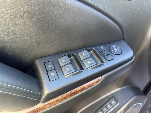 Used 2017 Chevrolet Tahoe Premier image 15