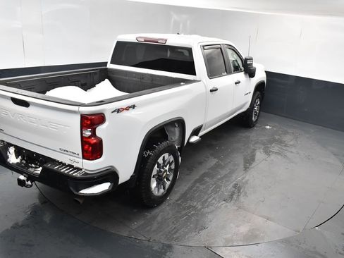Used 2025 Chevrolet Silverado 2500 Custom w/ Custom Value Package image 36