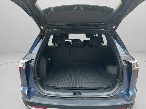 Used 2026 Chevrolet Equinox LT w/ Convenience Package II FWD image 18