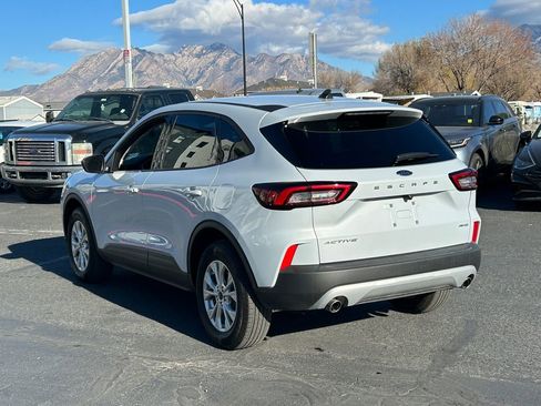 Used 2025 Ford Escape Active image 7