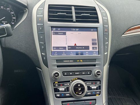 Used 2020 Lincoln MKZ Reserve FWD image 20