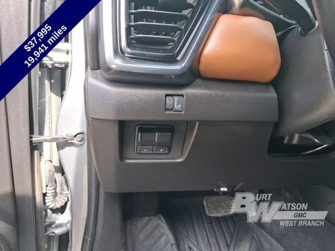 Used 2024 GMC Canyon AT4 w/ Canyon Safety Plus Package AWD/4WD image 30
