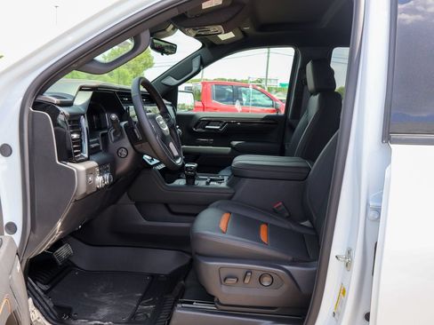 New 2026 GMC Sierra 1500 AT4 AWD/4WD image 8