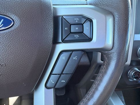 Used 2019 Ford F150 King Ranch w/ Equipment Group 601A Luxury AWD/4WD image 18