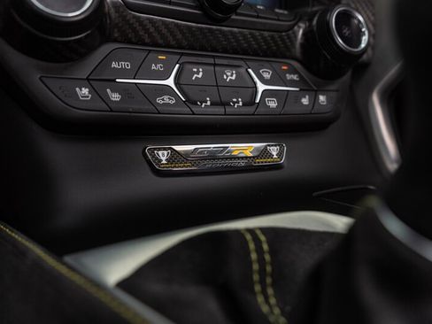 Used 2016 Chevrolet Corvette Z06 w/ C7.r Special Edition RWD image 95