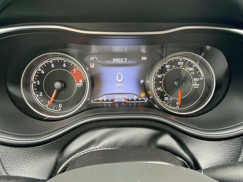 Used 2021 Jeep Cherokee Limited AWD/4WD image 29
