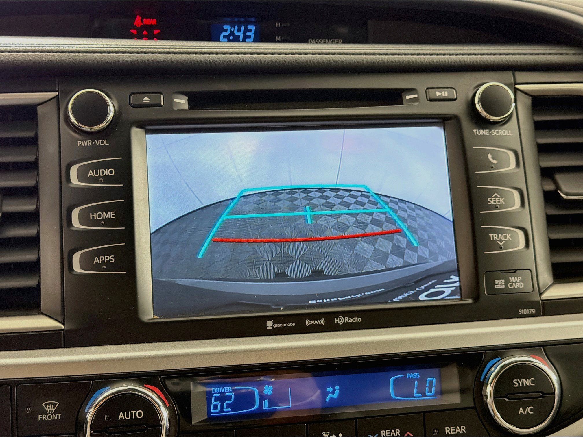 Used 2017 Toyota Highlander XLE w/ Carpet Mat Package AWD/4WD image 23