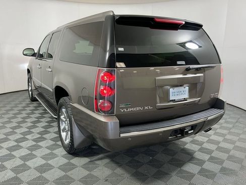Used 2012 GMC Yukon XL Denali image 7