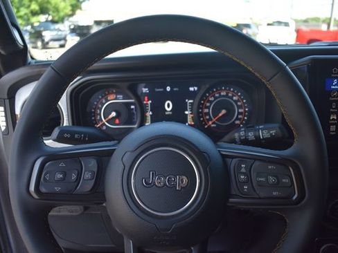 Used 2024 Jeep Wrangler Unlimited Sport AWD/4WD image 26
