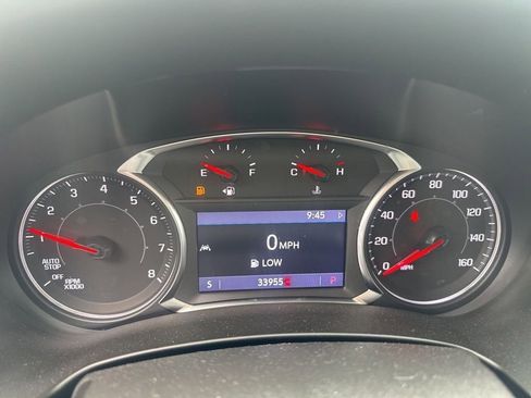 Used 2022 GMC Terrain AT4 w/ Tech Package AWD/4WD image 4
