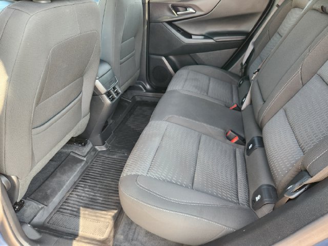 Used 2026 Chevrolet Equinox LT w/ Safety and Technology Package FWD image 30