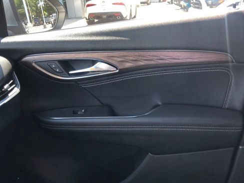Used 2023 Buick Envision Avenir FWD image 34