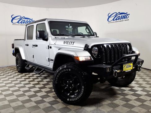 Used 2023 Jeep Gladiator Sport AWD/4WD image 1