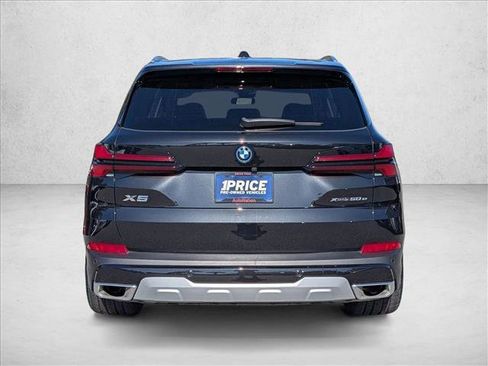 Used 2025 BMW X5 xDrive50e w/ Parking Assistance Package image 7