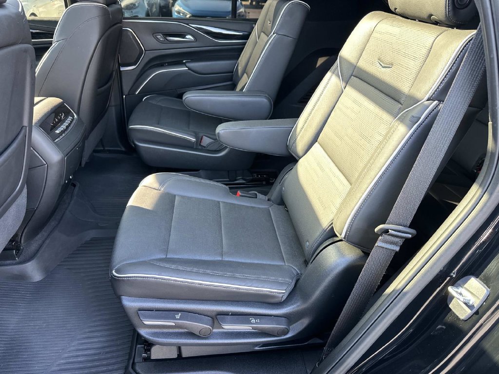 Used 2023 Cadillac Escalade Sport w/ LPO, ONYX Package AWD/4WD image 12