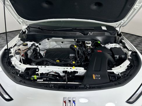 Used 2025 Buick Envista Preferred image 31