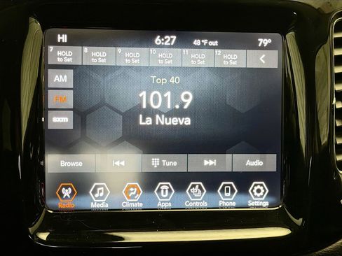 Used 2019 Jeep Compass Latitude FWD image 8